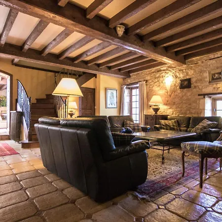 別荘 Quaint Mansion In Aquitaine With Jacuzzi