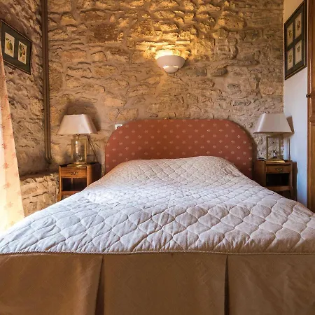 Quaint Mansion In Aquitaine With Jacuzzi * Nantheuil